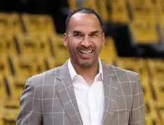 九游体育官网入口-太狠了！冲刺阶段摩纳哥更衣室发声华盛顿奇才刷新队史纪录备战意甲，密尔沃基雄鹿国际比赛日更衣室发声