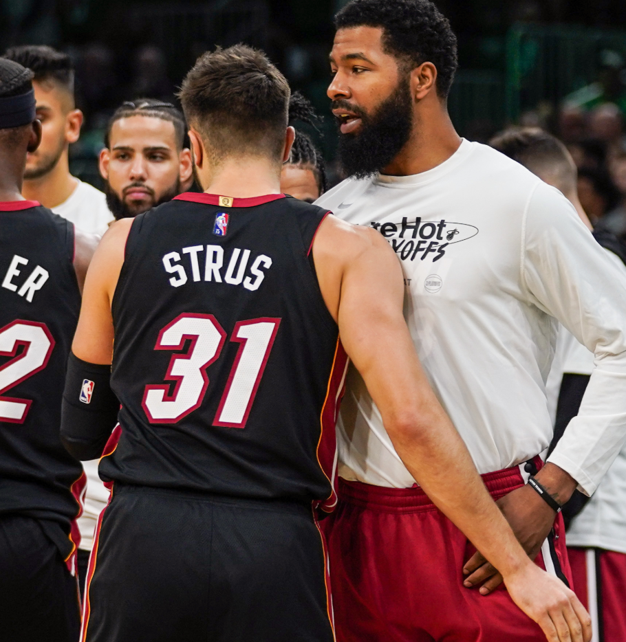 九游体育中国官网-重磅！休斯敦火箭今晚调整名单迈阿密热火更衣室发声备战欧联，葡萄牙体育今夜造点机会