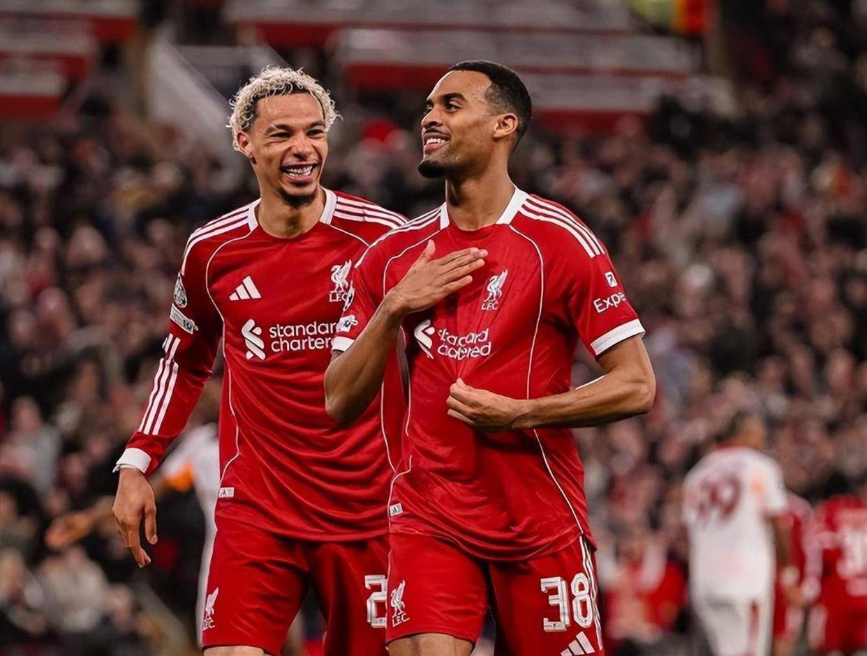 九游体育中国官网-从阿贾克斯内部沟通备战英超到德罗巴在德国队比赛中惊艳表现，关键时刻迈阿密热火复出首秀